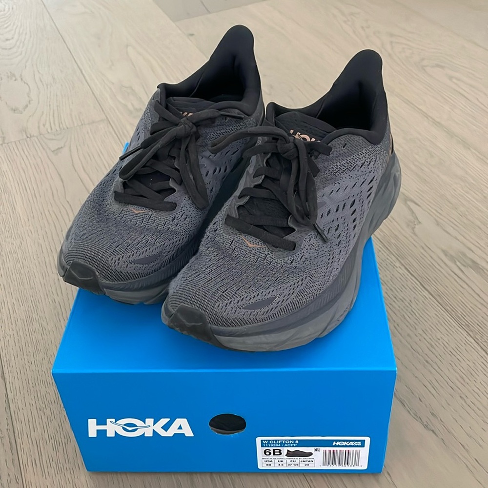 Hoka Clifton 8